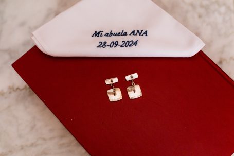 Detalle emotivo de los gemelos de Manuel en esta boda civil bollullos de la citación, sevilla