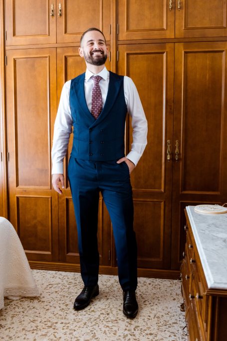 Manuel se ve espectacular con su traje de Novio, Boda en Sevilla